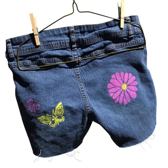 Painted Cutoffs, Junior Size 11: Upcycled Frayed Hippie Wild Child Jean Shorts - Picture 7 of 10
